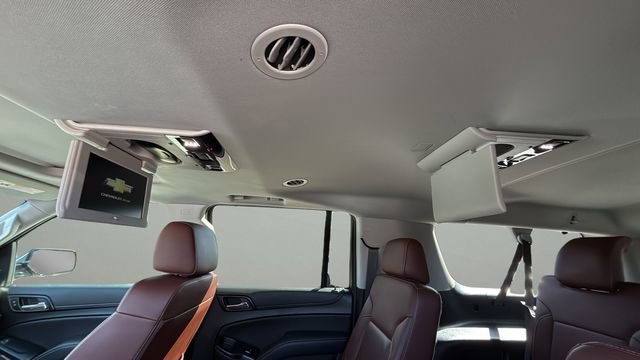 Used 2019 Chevrolet Suburban Premier w/ Premier Plus Edition image 40