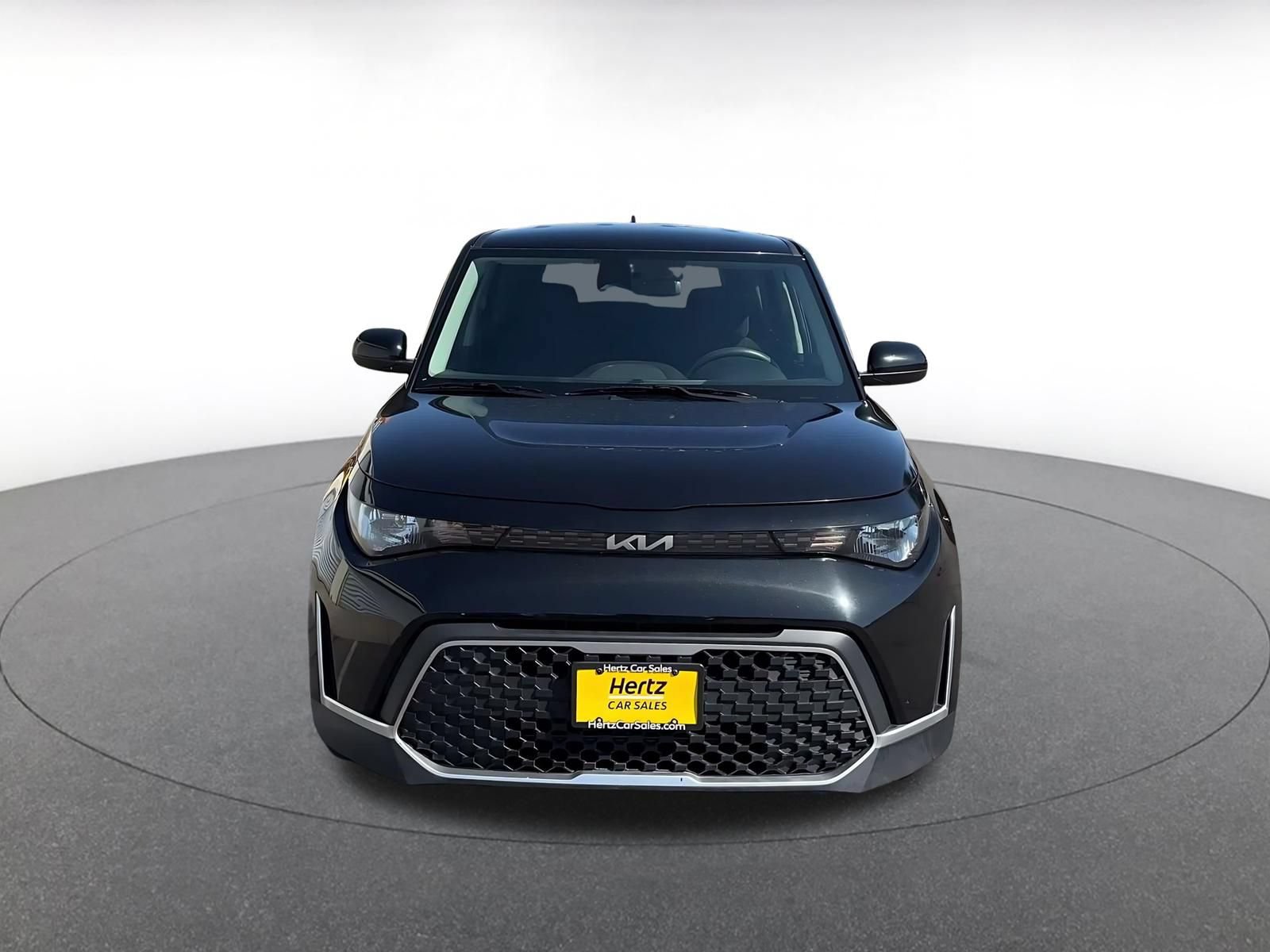 Used 2025 Kia Soul LX w/ LX Technology Package FWD image 4