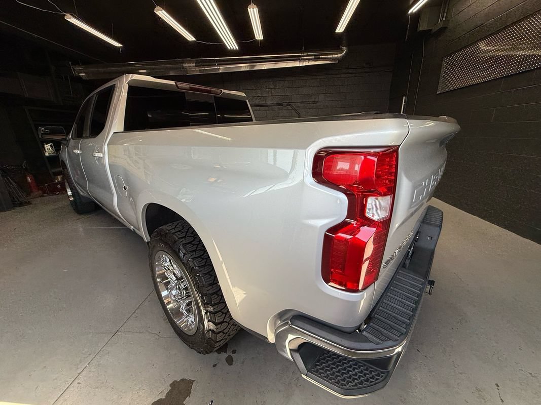 Used 2019 Chevrolet Silverado 1500 LT w/ All-Star Edition AWD/4WD image 7