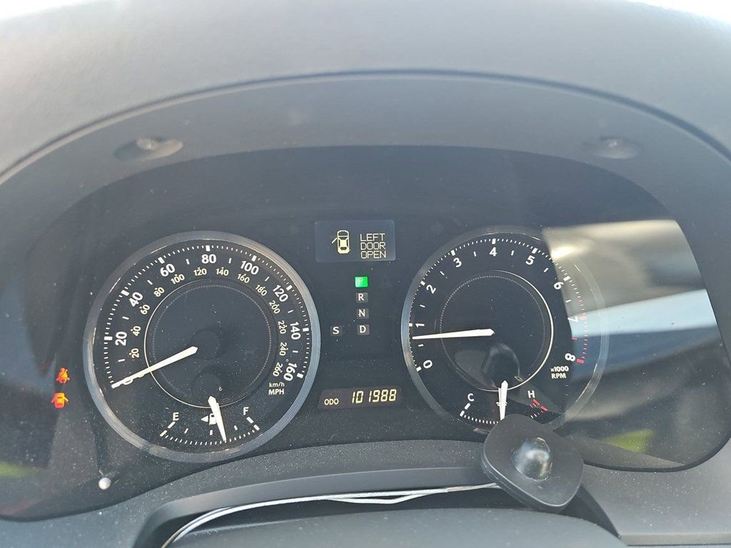 Used 2010 Lexus IS 250C RWD image 11