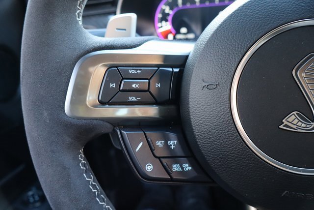 Used 2022 Ford Mustang Shelby GT500 w/ Carbon Fiber Track Pack image 27