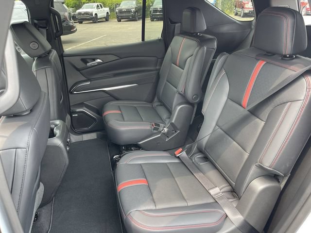 New 2026 Chevrolet Traverse RS w/ LPO, Floor Liner Package AWD/4WD image 23