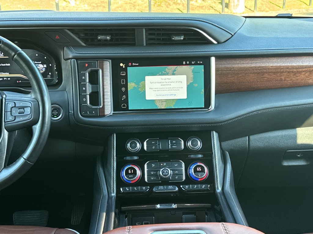 Used 2023 GMC Yukon XL Denali Ultimate AWD/4WD image 19