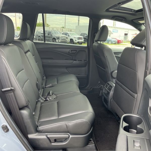 Used 2023 Honda Passport EX-L image 25