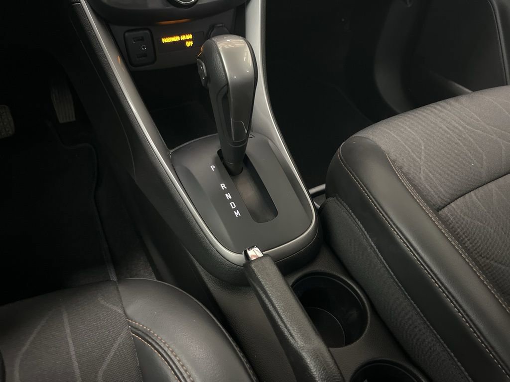Used 2022 Chevrolet Trax LT w/ Driver Confidence Package image 15