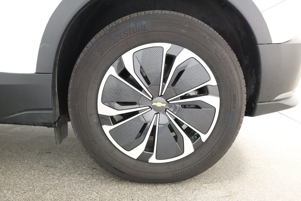 Used 2024 Chevrolet Blazer EV LT image 7