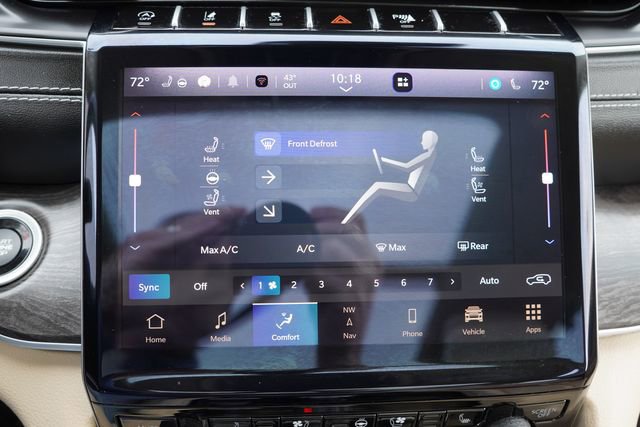 Certified 2022 Jeep Grand Cherokee Limited w/ Luxury Tech Group II image 28