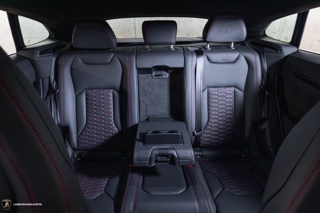 Used 2024 Lamborghini Urus S image 39