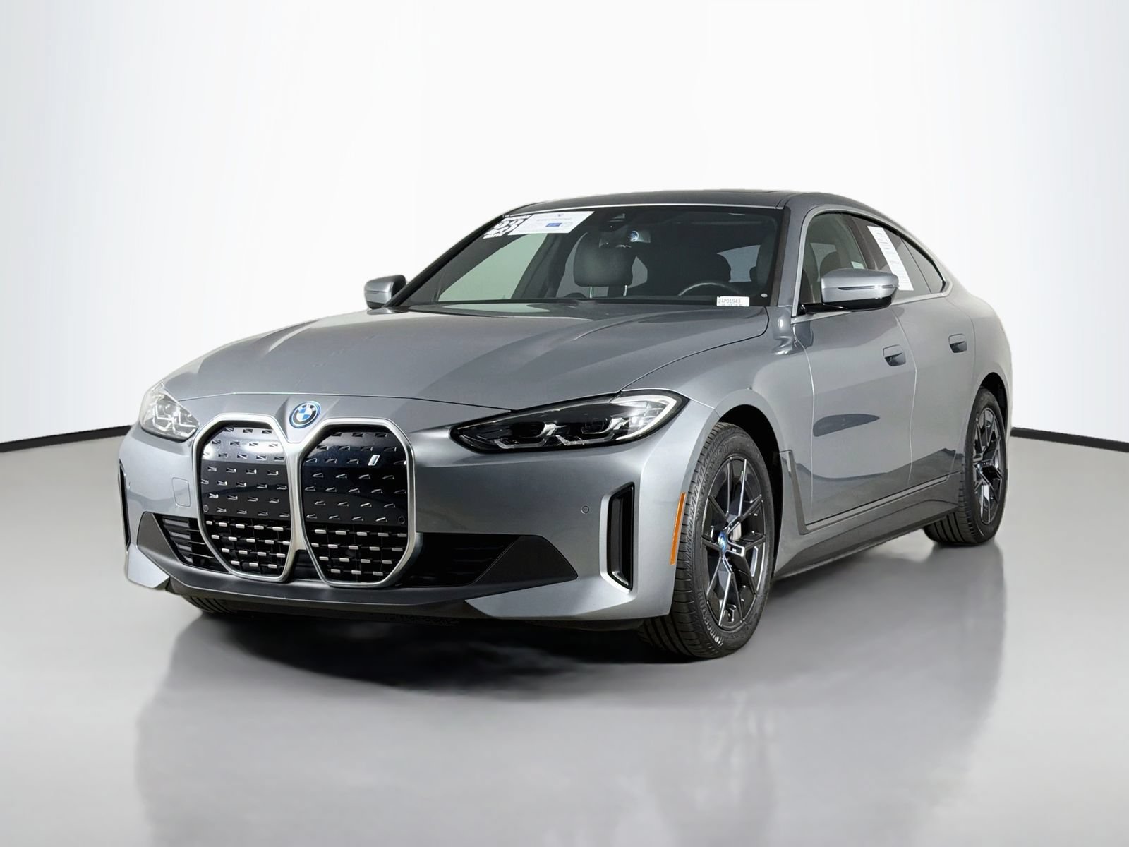 Certified 2023 BMW i4 eDrive40 w/ Premium Package RWD image 3