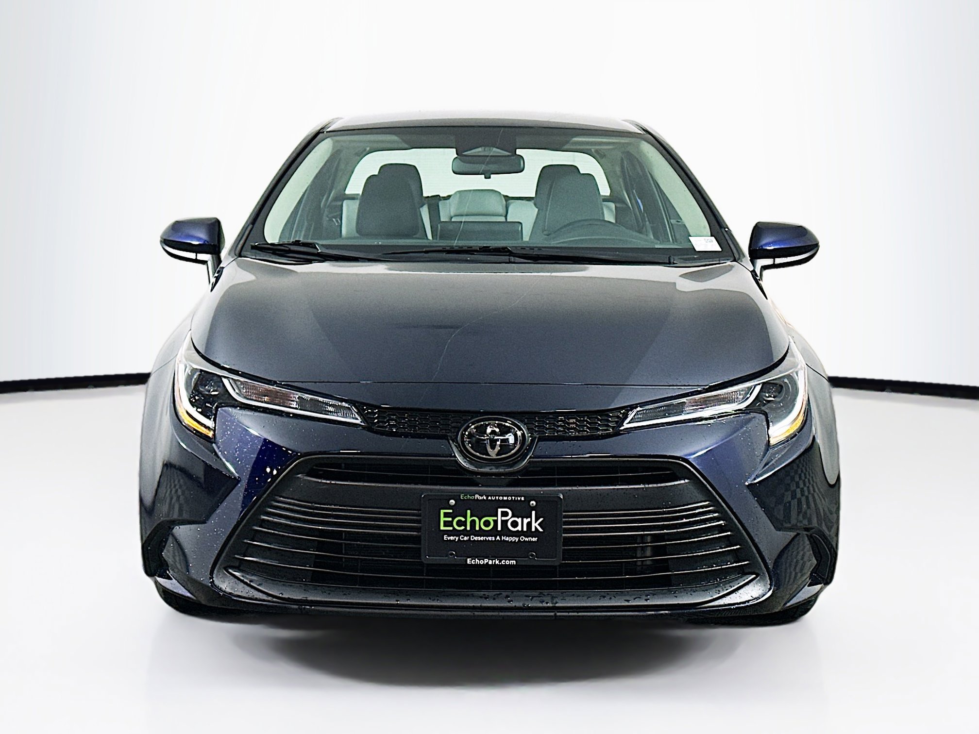 Used 2023 Toyota Corolla LE w/ LE Convenience Package image 2