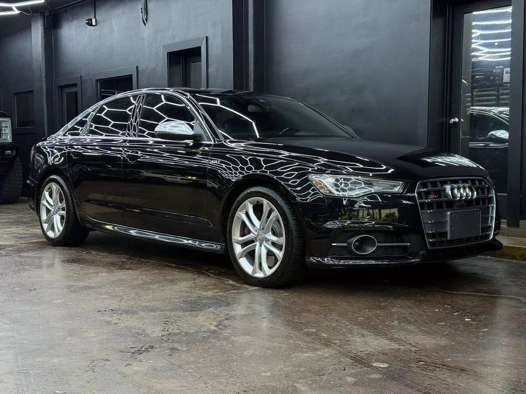 Used 2017 Audi S6 Premium Plus w/ Driver Assistance Package AWD/4WD image 4