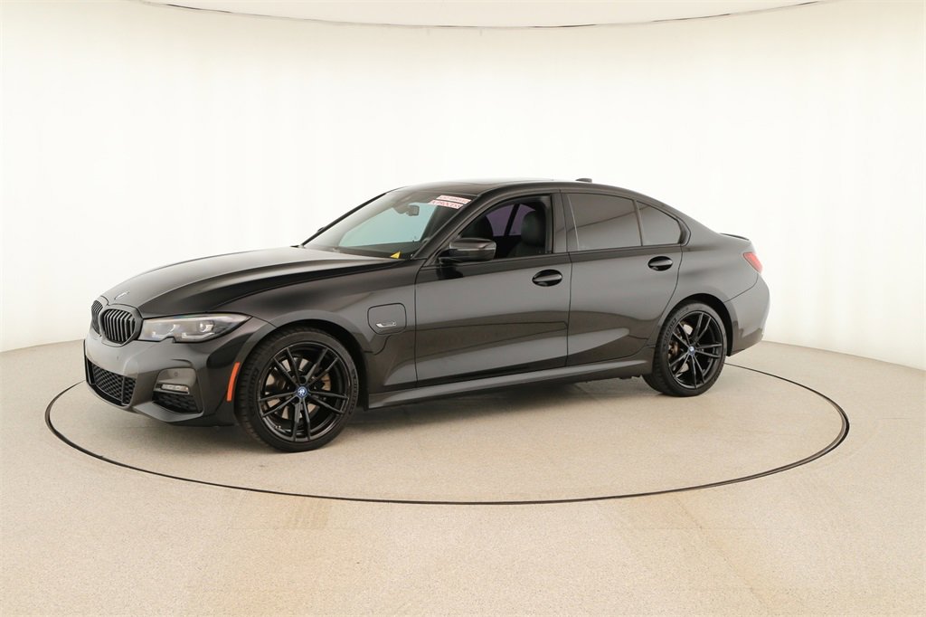 Used 2022 BMW 330e w/ M Sport Package image 13