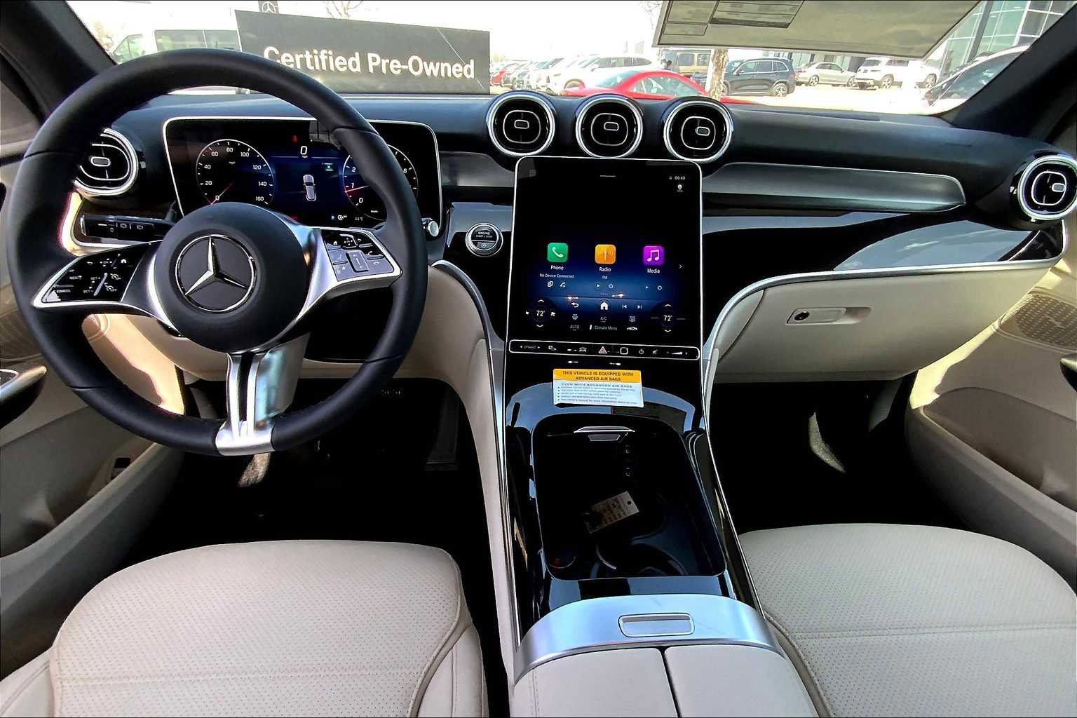 Certified 2025 Mercedes-Benz GLC 300 4MATIC image 7