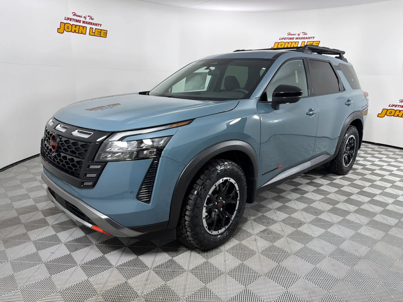 New 2026 Nissan Pathfinder Rock Creek w/ Rock Creek Premium Package