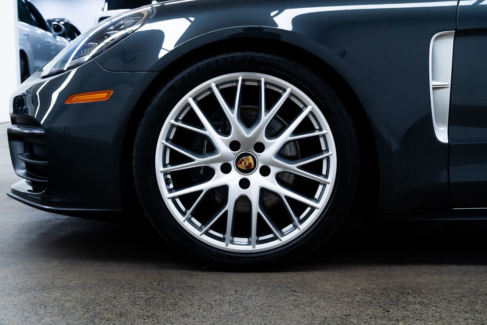 Used 2021 Porsche Panamera 4 Executive AWD/4WD image 8