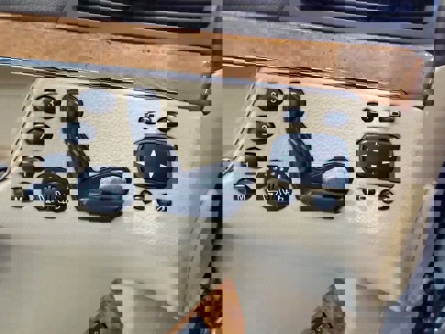 Used 2006 Mercedes-Benz S 55 AMG image 9