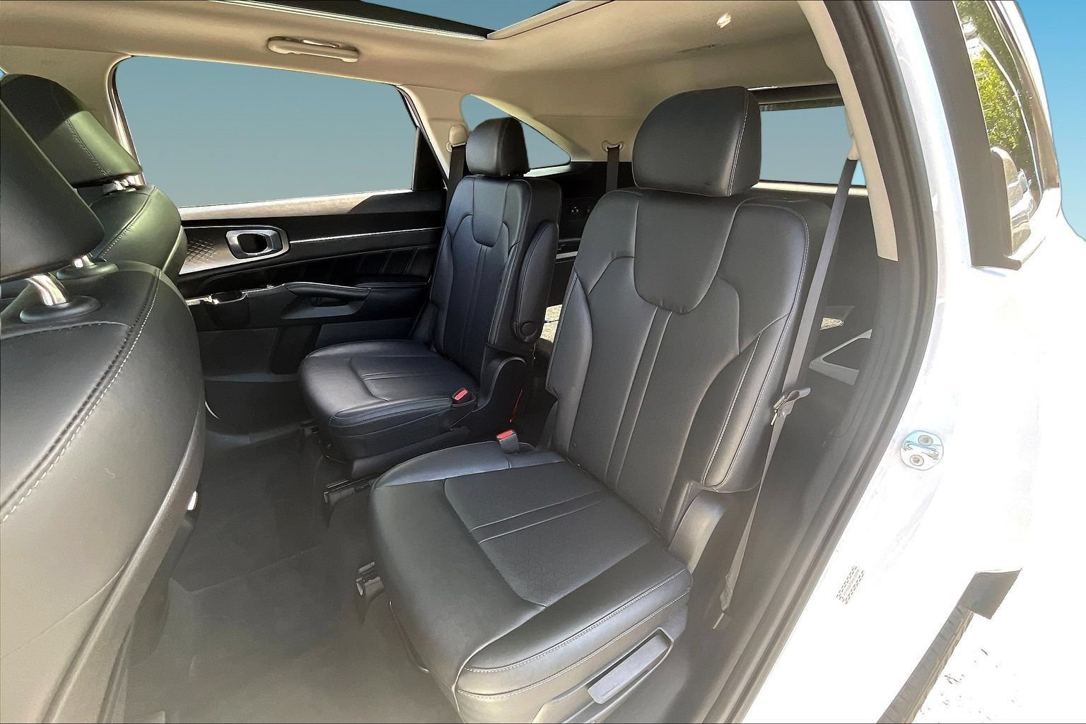 Used 2022 Kia Sorento SX AWD/4WD image 22