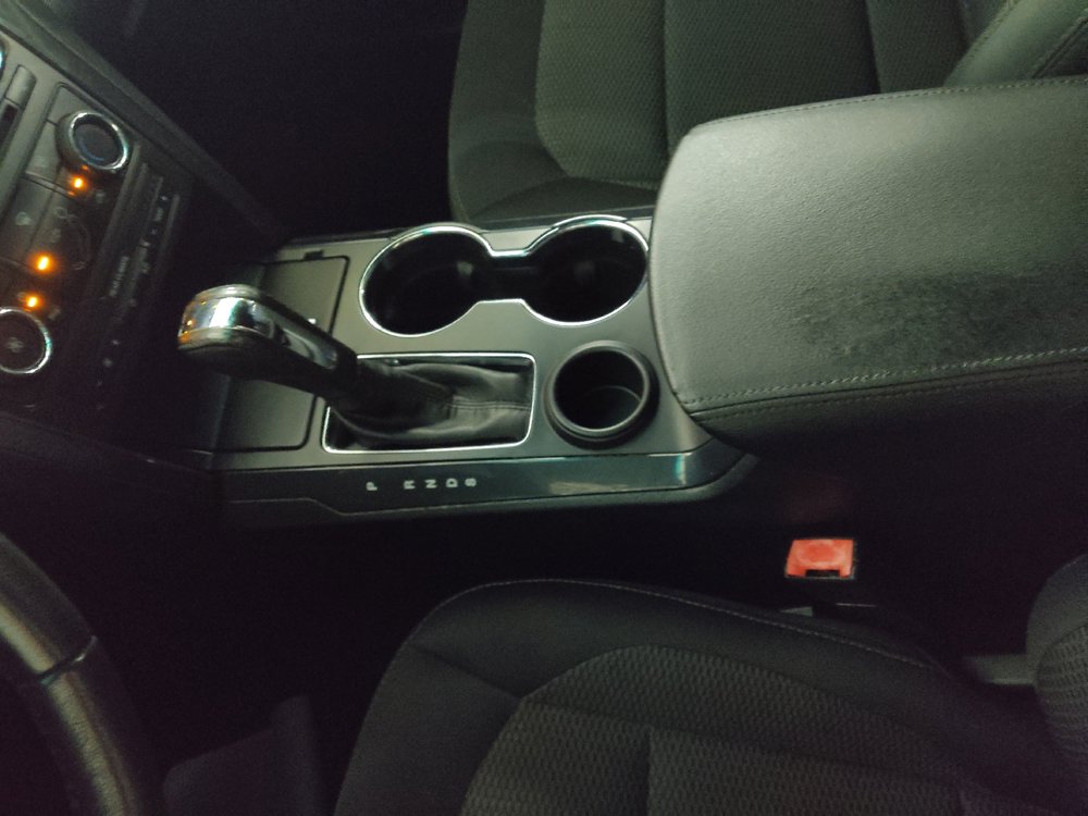 Used 2016 Ford Explorer XLT FWD image 26