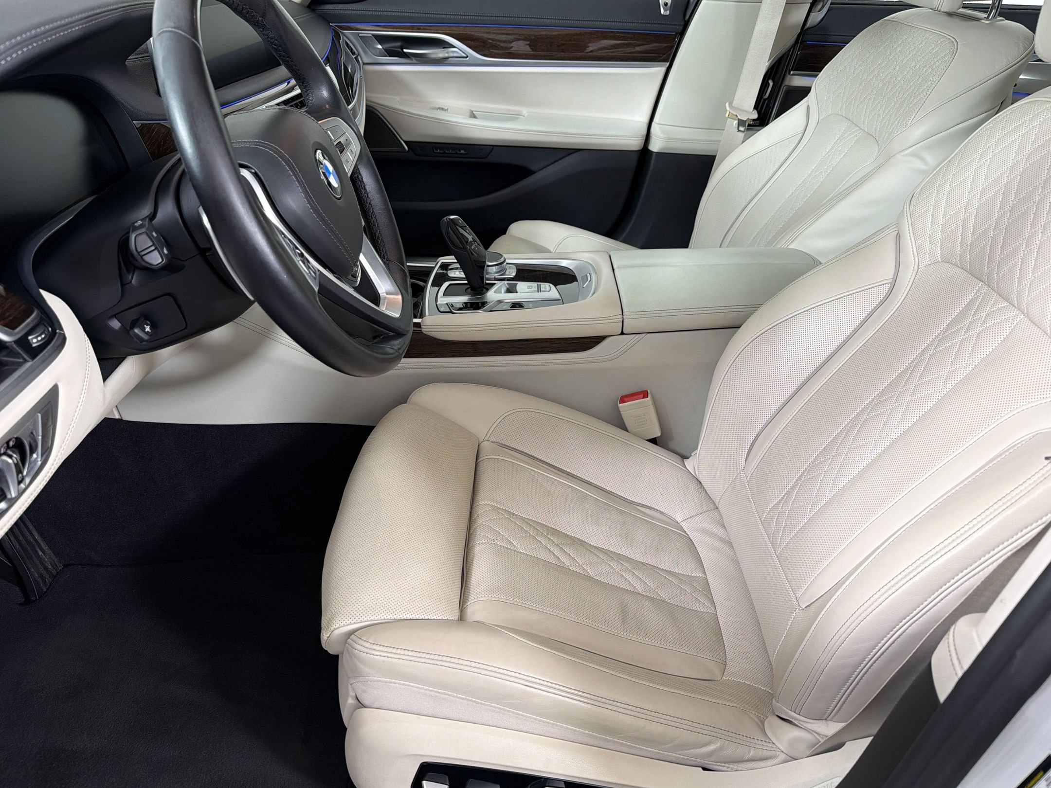 Used 2020 BMW 740i RWD image 5