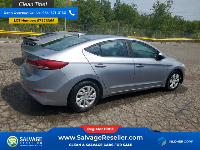 Used 2017 Hyundai Elantra SE FWD image 4