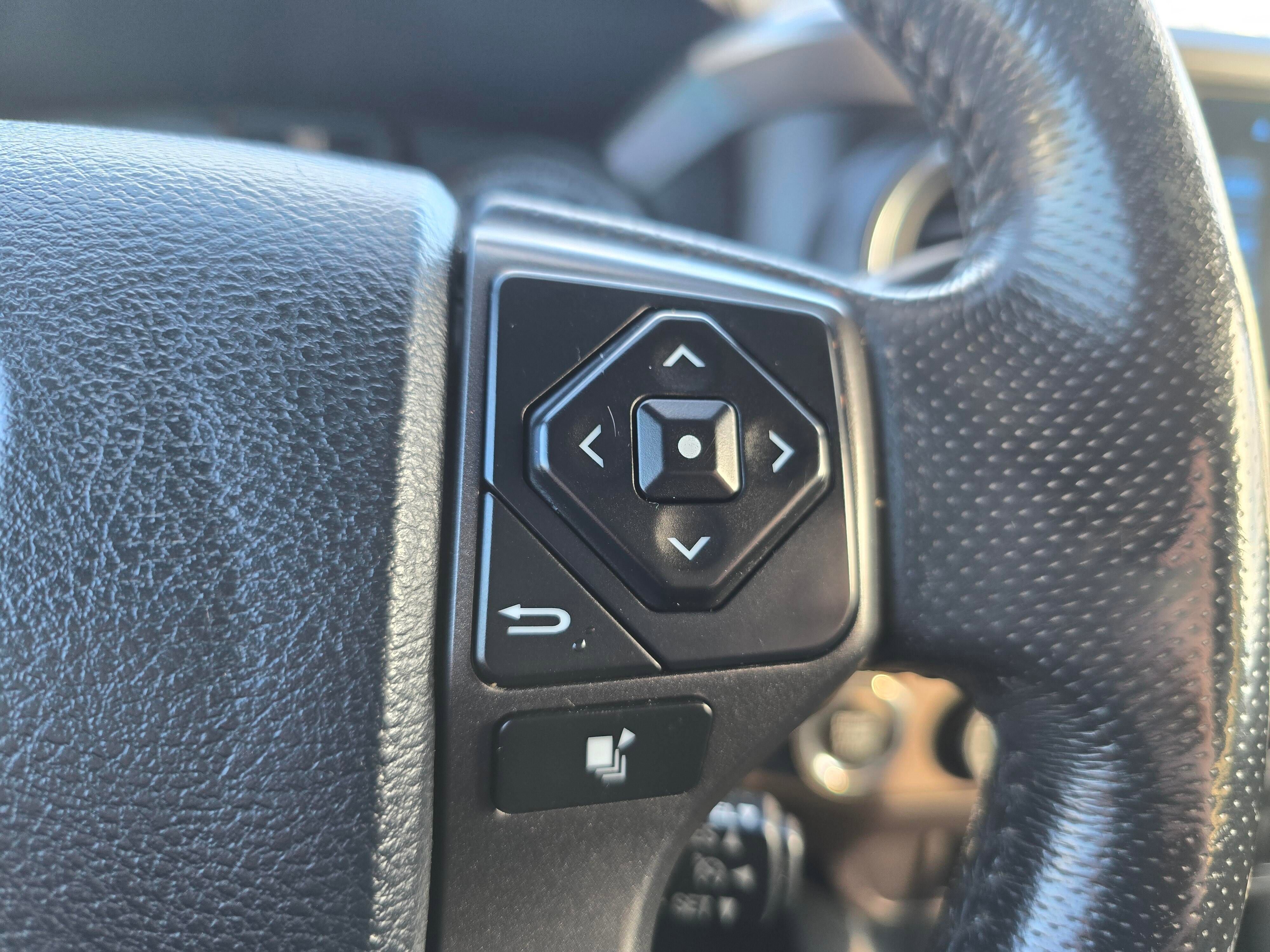 Used 2017 Toyota Tacoma TRD Pro image 24