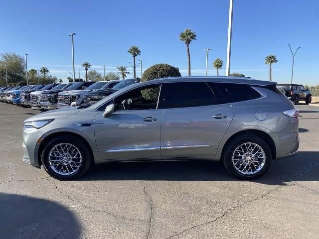 Used 2023 Buick Enclave Avenir w/ Avenir Technology Package image 4