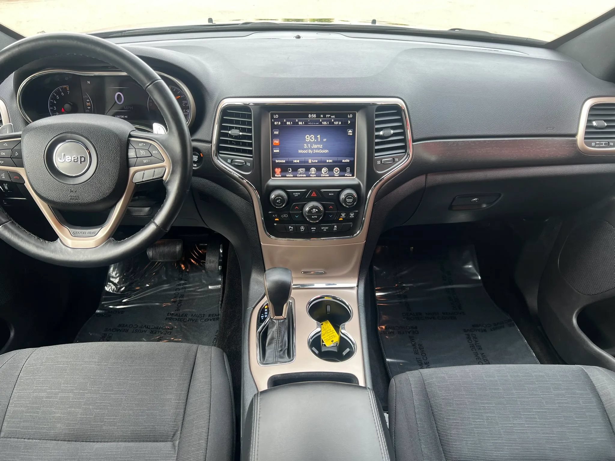 Used 2017 Jeep Grand Cherokee Laredo w/ Quick Order Package 23E AWD/4WD image 11