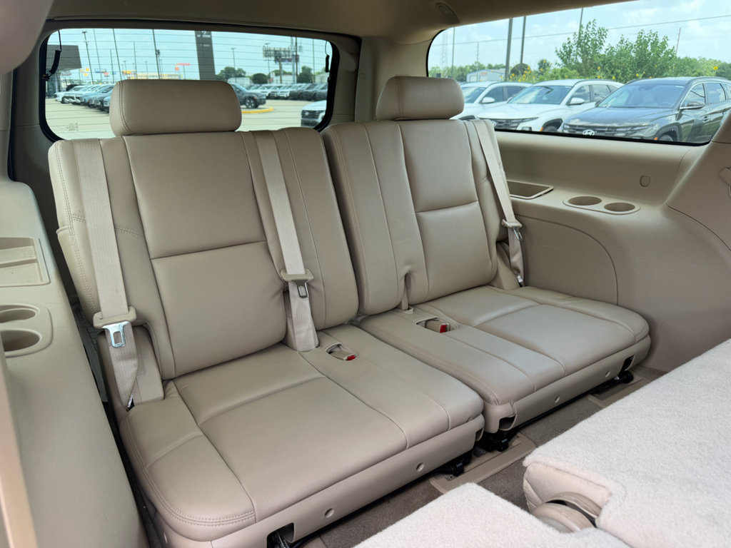 Used 2013 Cadillac Escalade ESV Luxury RWD image 29