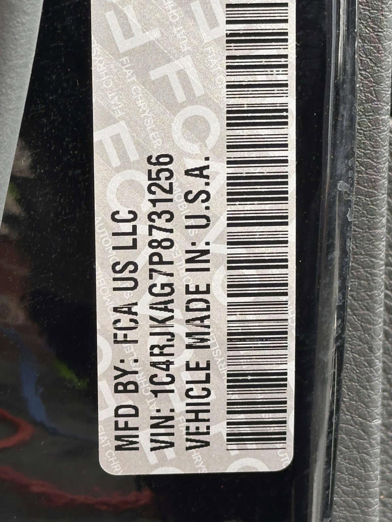 Used 2023 Jeep Grand Cherokee L Laredo image 34