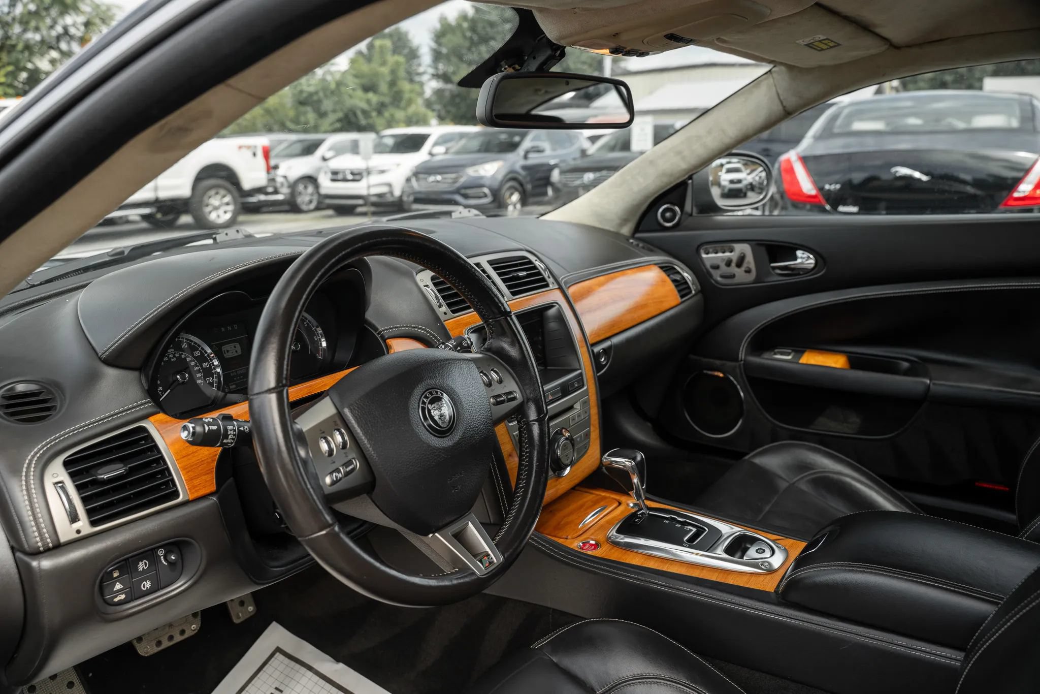 Used 2008 Jaguar XKR R RWD image 6