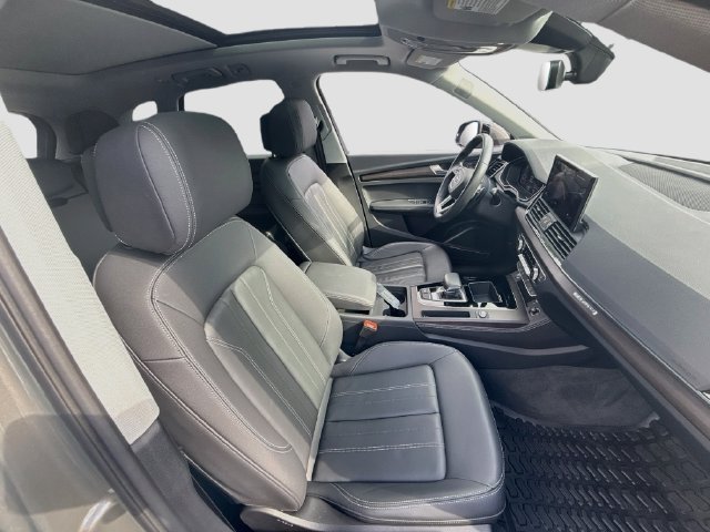 Used 2023 Audi Q5 2.0T Premium Plus w/ Premium Plus Package AWD/4WD image 37
