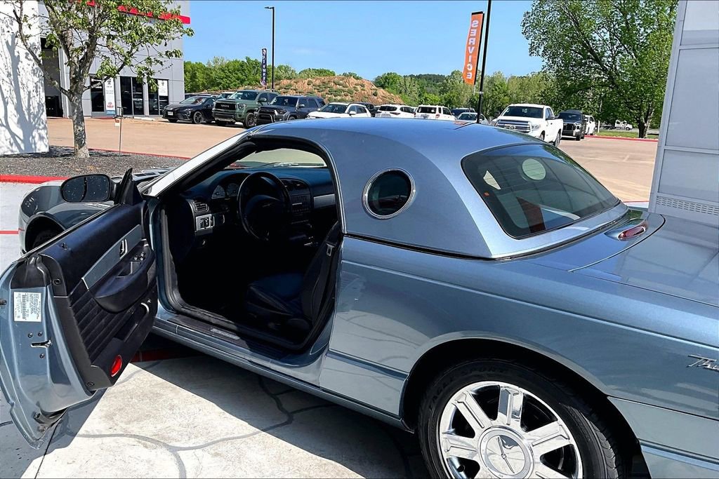 Used 2005 Ford Thunderbird 50th Anniversary image 32