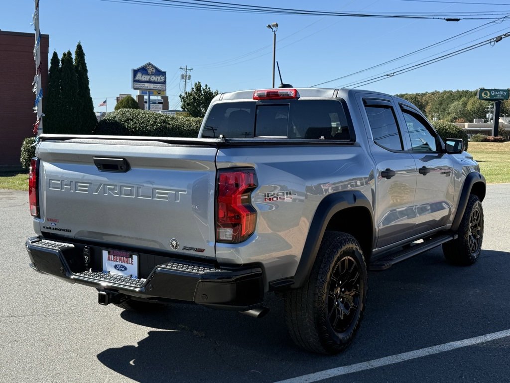 Used 2024 Chevrolet Colorado Trail Boss w/ Technology Package image 3