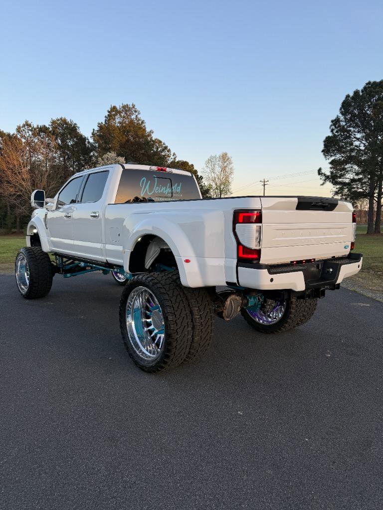 Used 2022 Ford F450 Platinum w/ FX4 Off-Road Package image 4