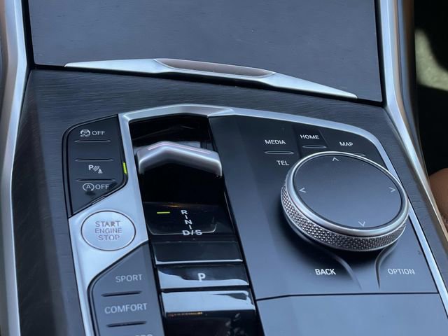 Used 2023 BMW 330i Sedan w/ Convenience Package image 17