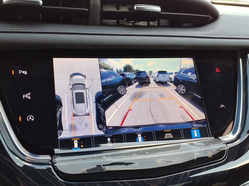 Used 2025 Cadillac XT6 Premium Luxury w/ Technology Package image 18