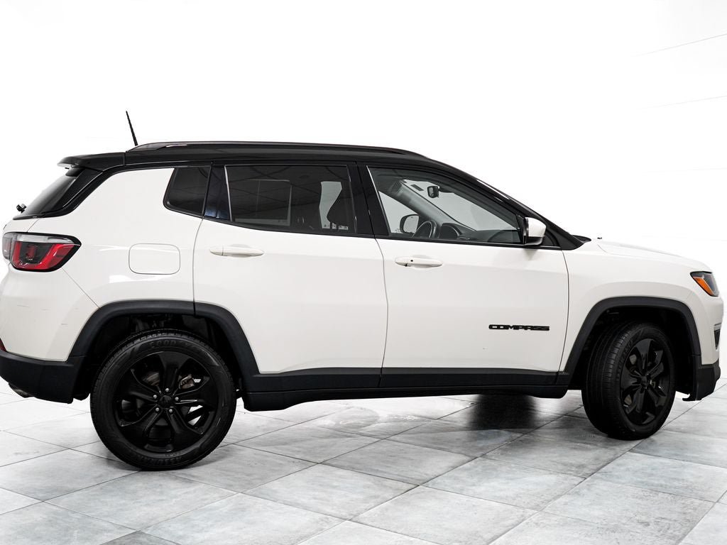 Used 2018 Jeep Compass Latitude FWD image 7