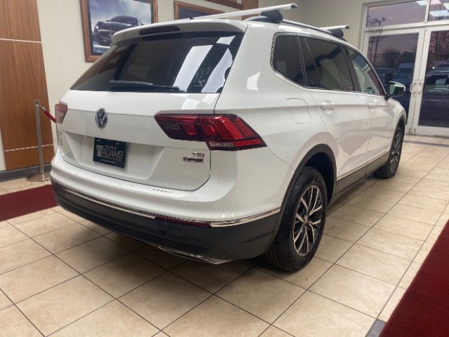 Used 2018 Volkswagen Tiguan SE AWD/4WD image 3