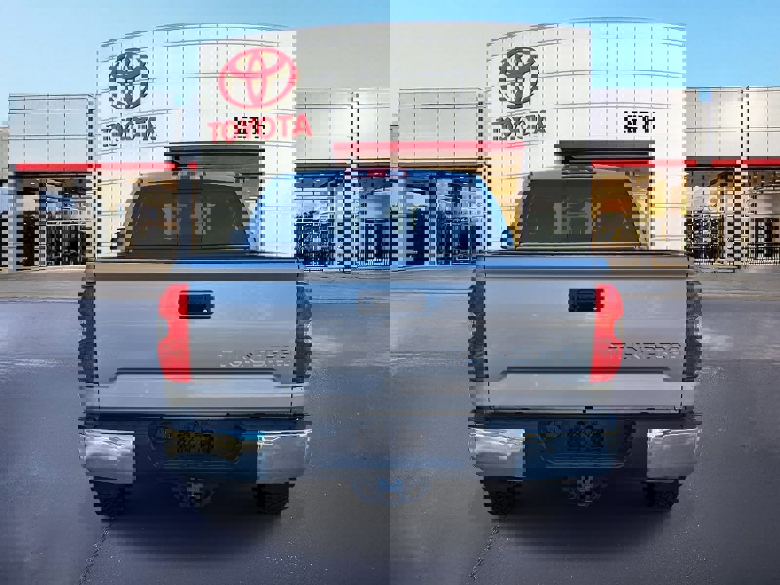 Used 2018 Toyota Tundra Limited w/ TRD Off Road Package image 6