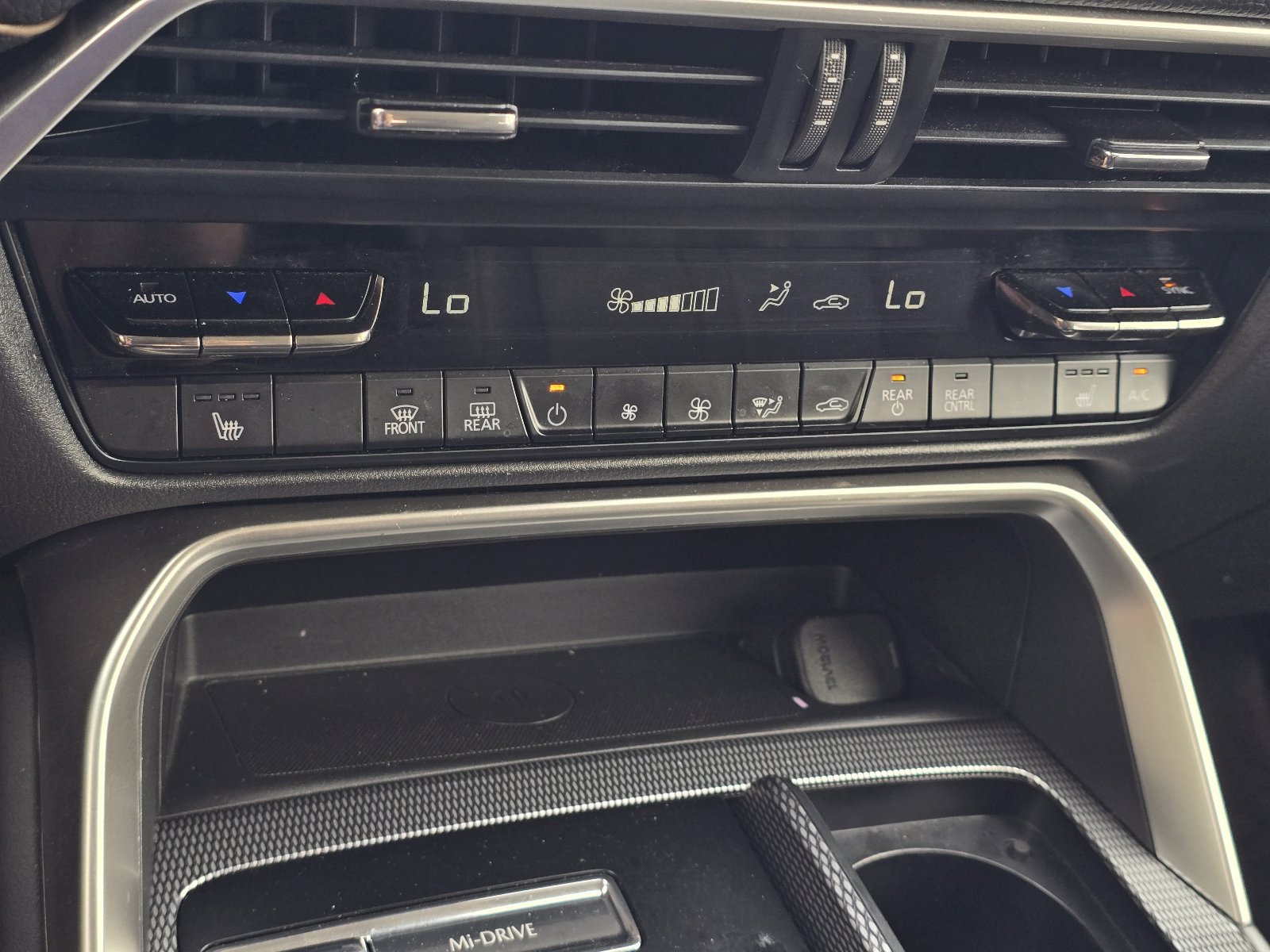 Used 2025 MAZDA CX-90 3.3 Turbo w/ Preferred Package image 19