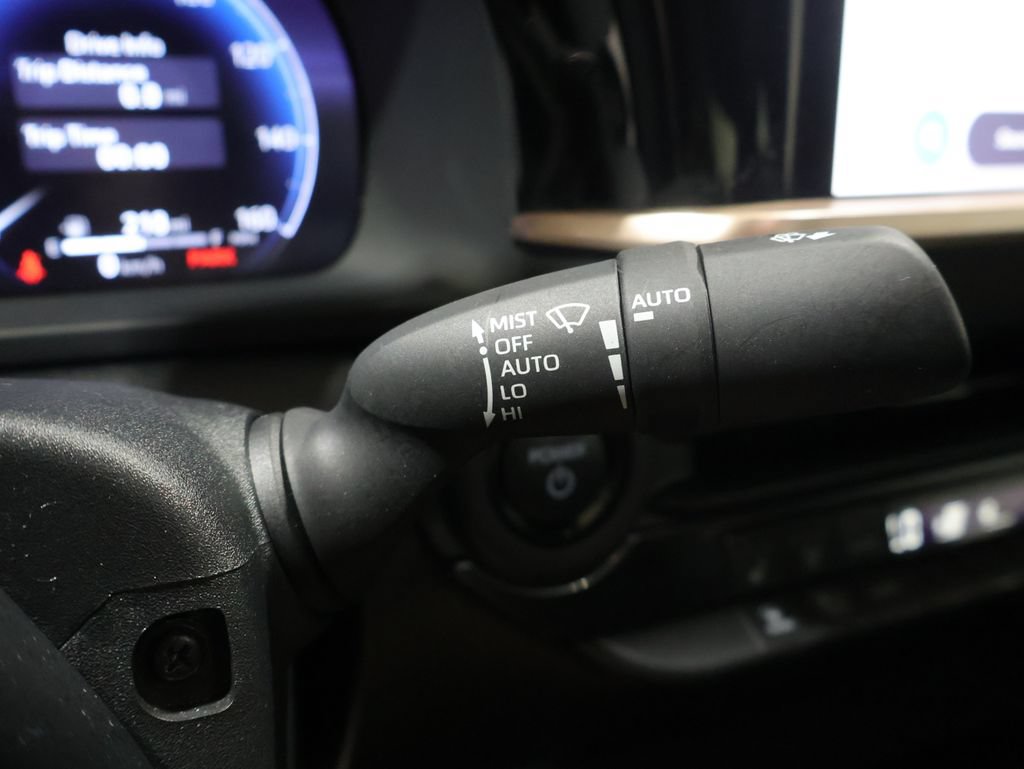 Used 2024 Toyota Crown AWD/4WD image 40