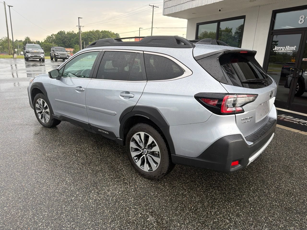 Used 2024 Subaru Outback Limited AWD/4WD image 7