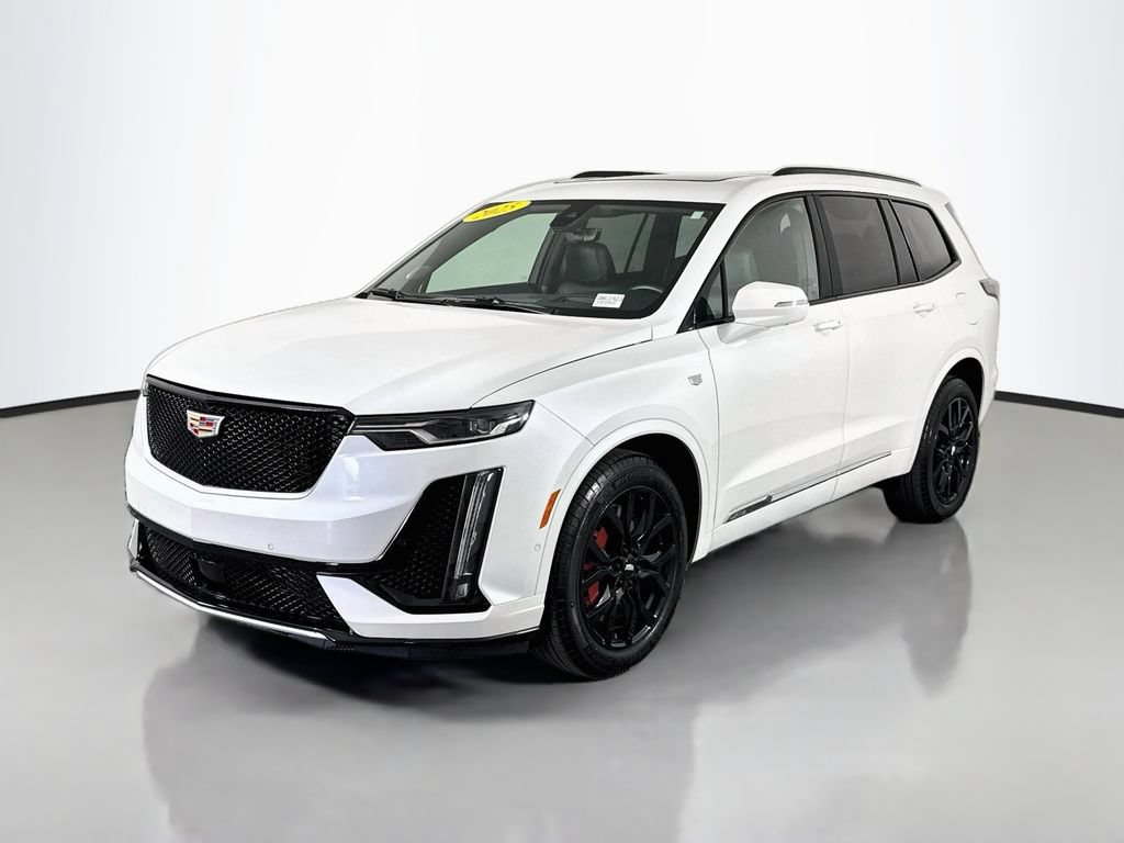 Used 2025 Cadillac XT6 Sport w/ Technology Package AWD/4WD image 3
