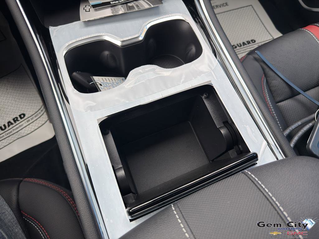 New 2026 Chevrolet Traverse RS w/ LPO, Floor Liner Package image 25