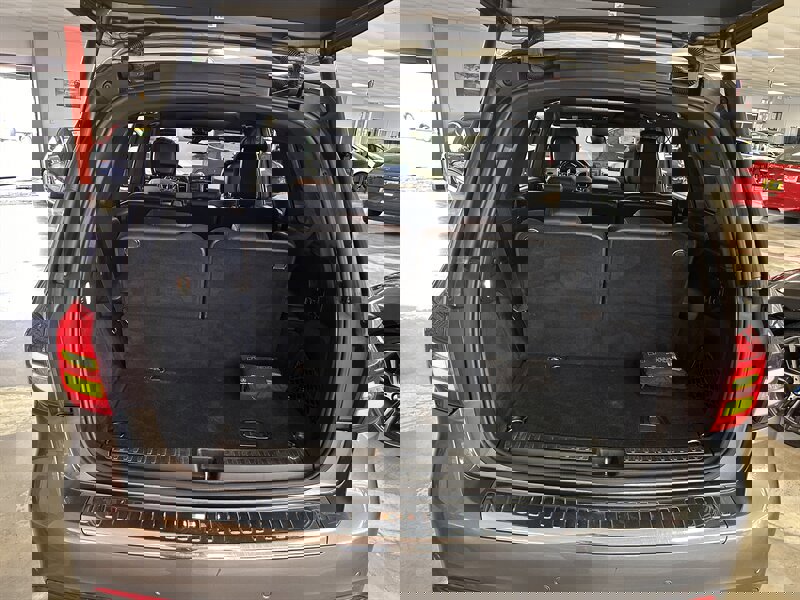 Used 2019 Mercedes-Benz GLS 550 4MATIC w/ Driver Assistance Package image 21