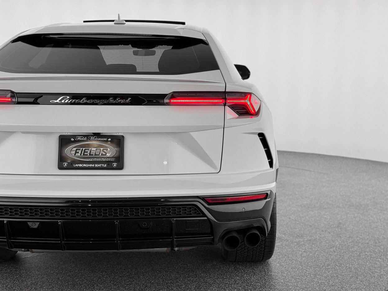 Used 2021 Lamborghini Urus image 44