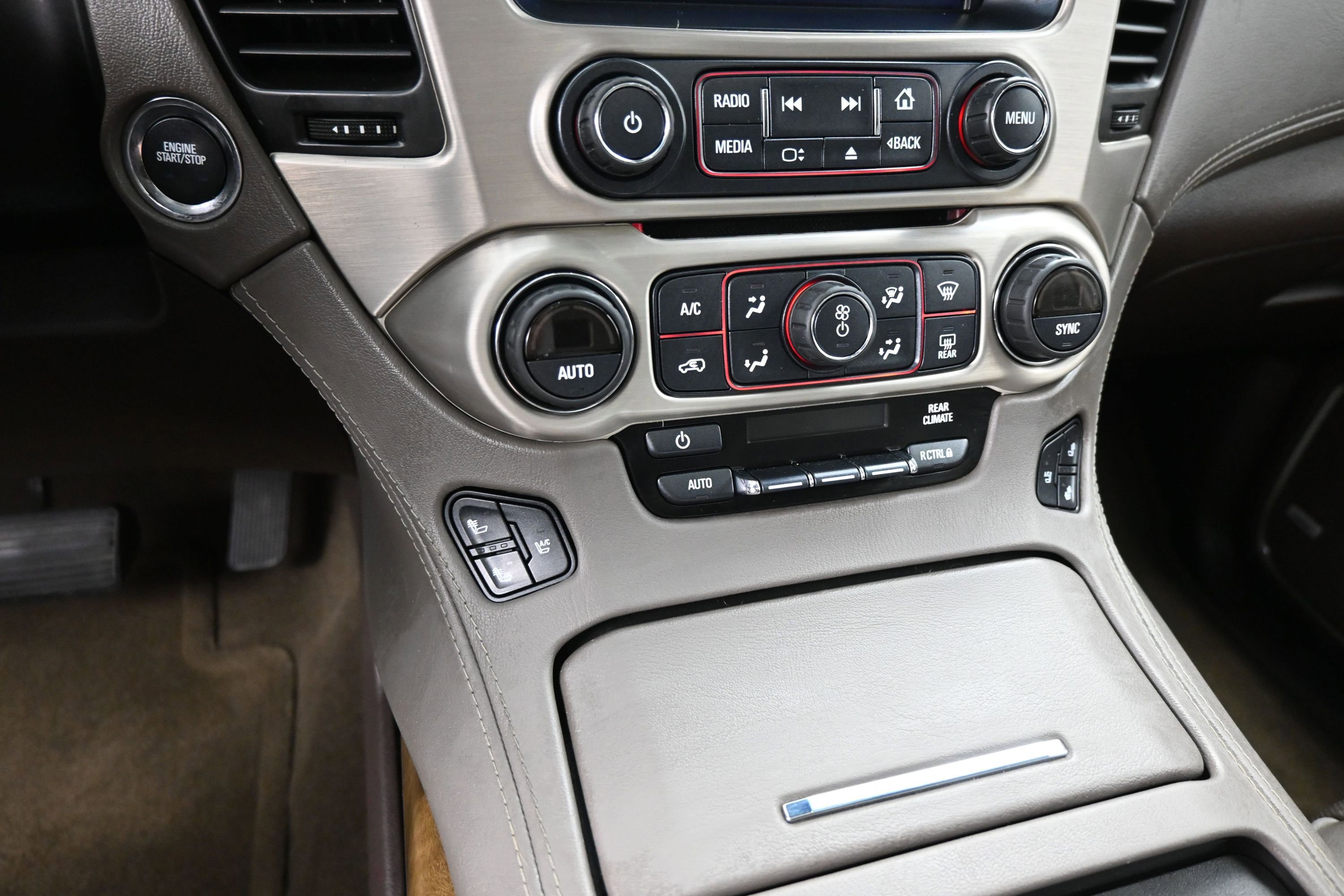 Used 2016 GMC Yukon Denali w/ Open Road Package AWD/4WD image 14