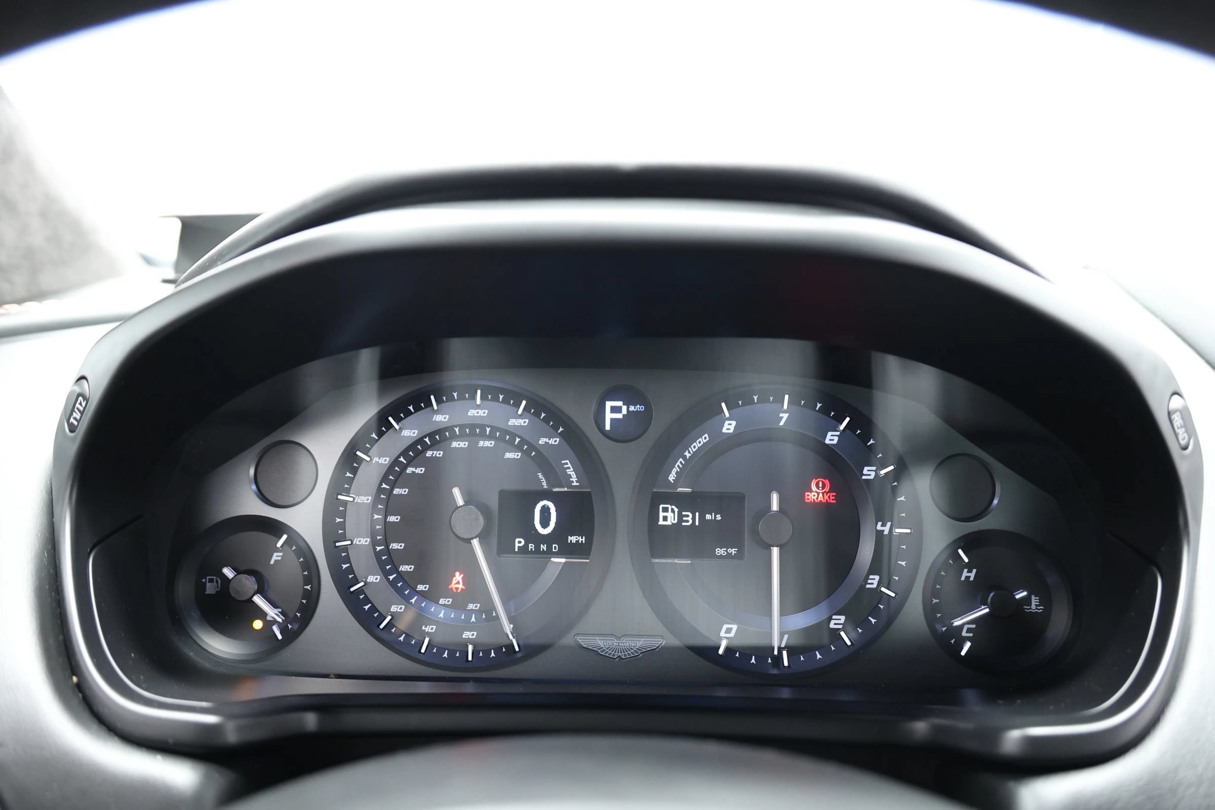 Used 2014 Aston Martin Vanquish Coupe RWD image 28
