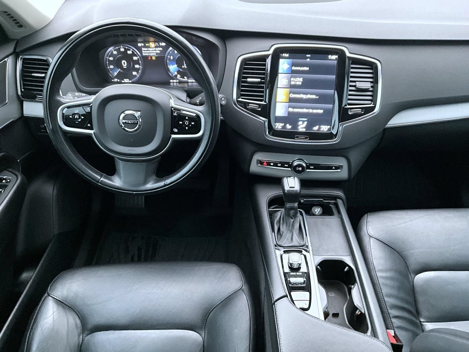 Used 2021 Volvo XC90 T5 Momentum w/ Advanced Package AWD/4WD image 13