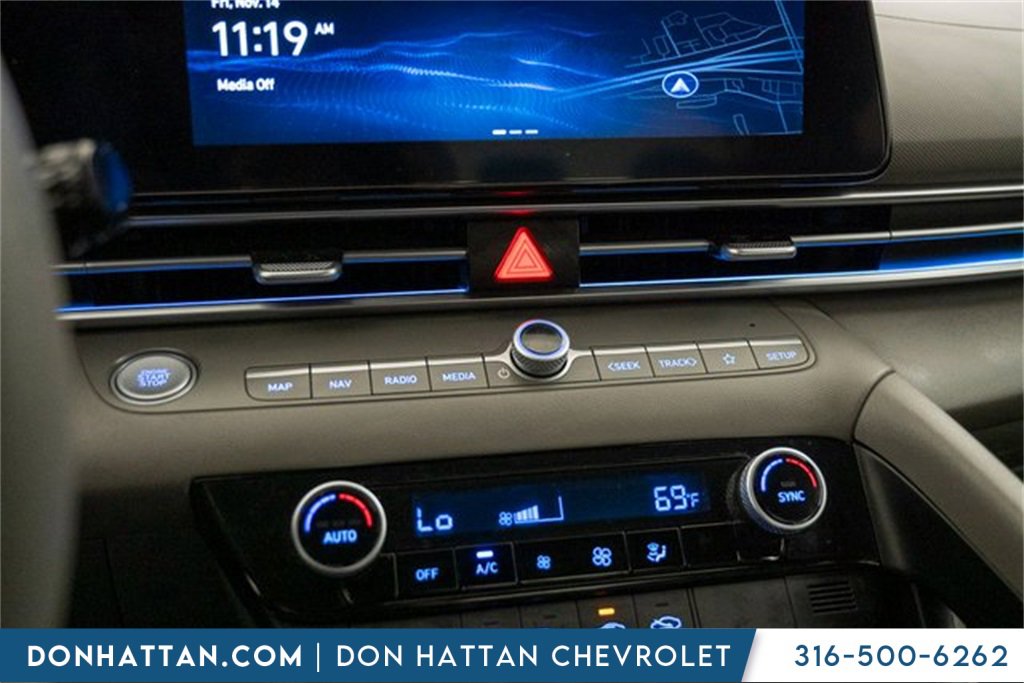 Used 2024 Hyundai Elantra SEL image 10